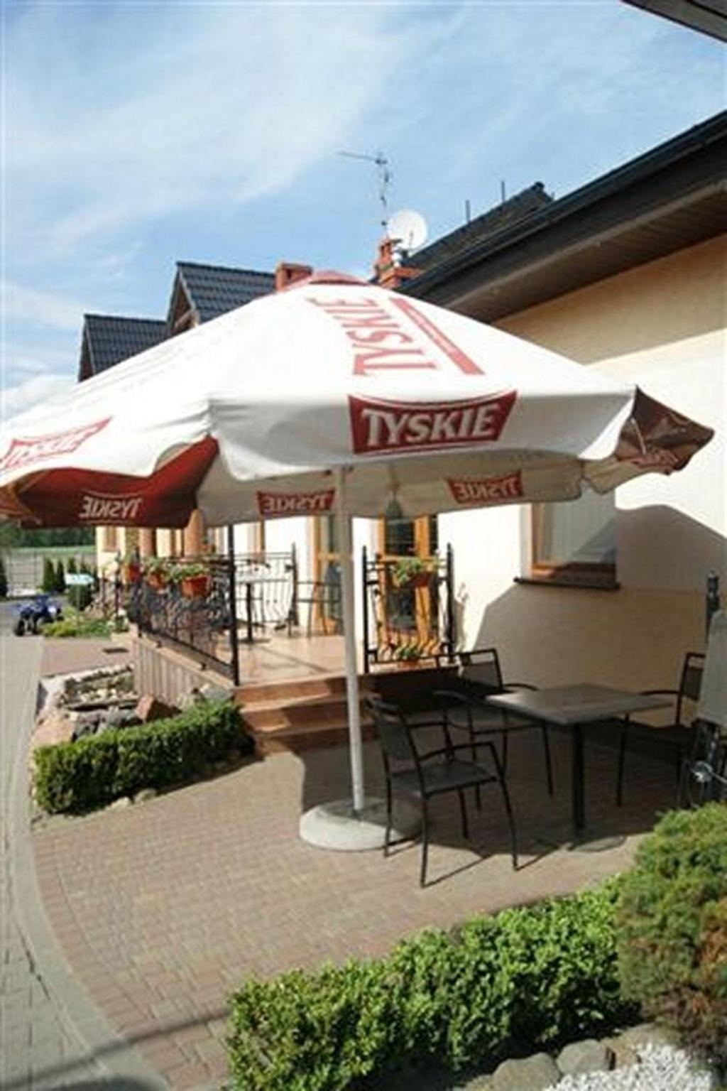 Pokoje Goscinne Gum-Bar Biskupice (Poznan) Exterior foto